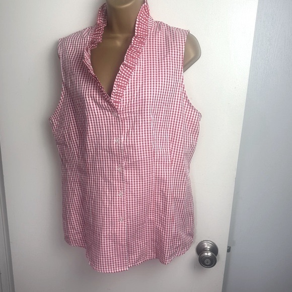 Tyler Boe Red White Gingham Cotton Button Down Ruffle Neck Sleeveless Top NWT 10 - Picture 2 of 16